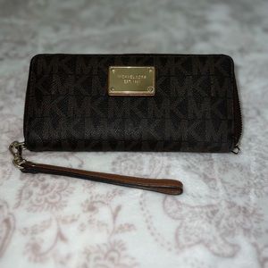 Brown Michael kors logo wristlet